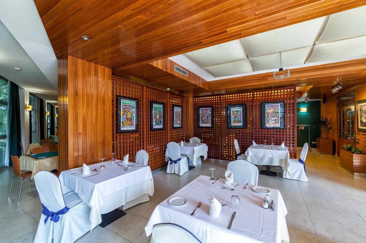 Hotel Balneario De Compostela Brion Exterior photo